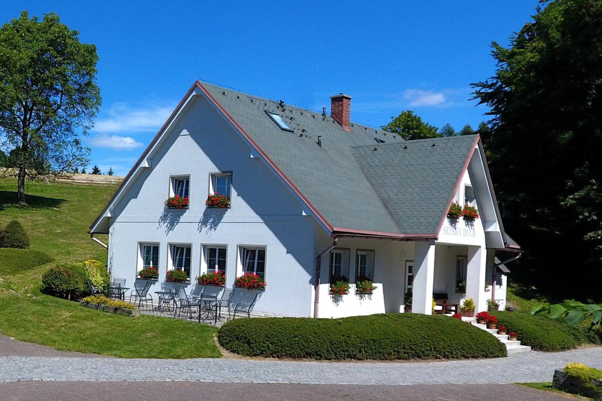 Selsky Dvur 1 Hotell Police nad Metují Exteriör bild