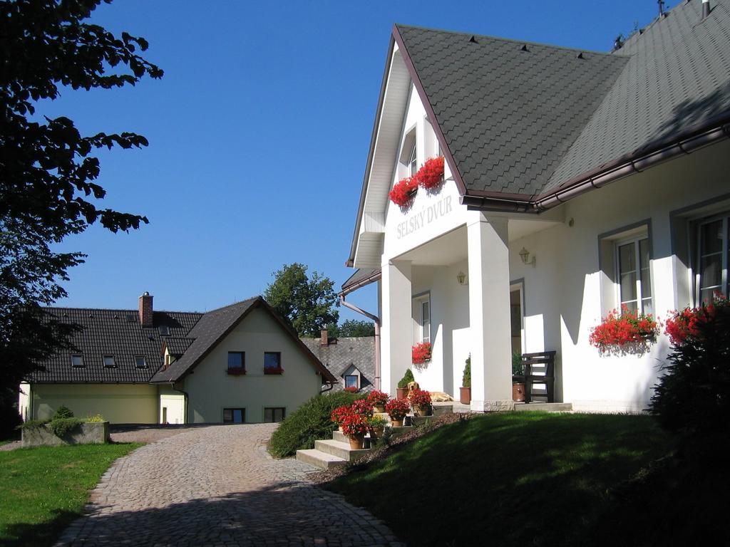 Selsky Dvur 1 Hotell Police nad Metují Exteriör bild