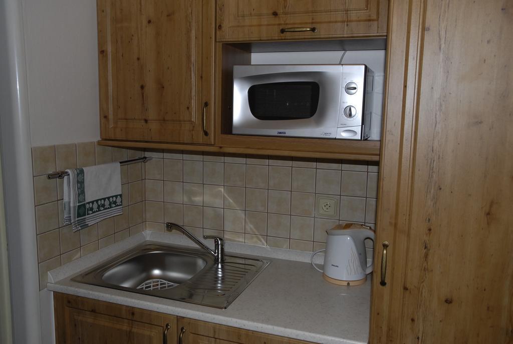 Selsky Dvur 1 Hotell Police nad Metují Rum bild
